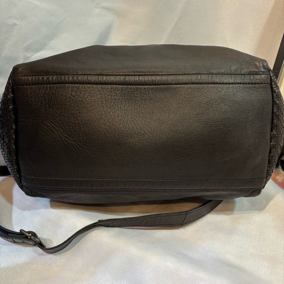 KOMPANERO Leather ANE Satchel Handbag
Shoulder Bag - Picture 8 of 16